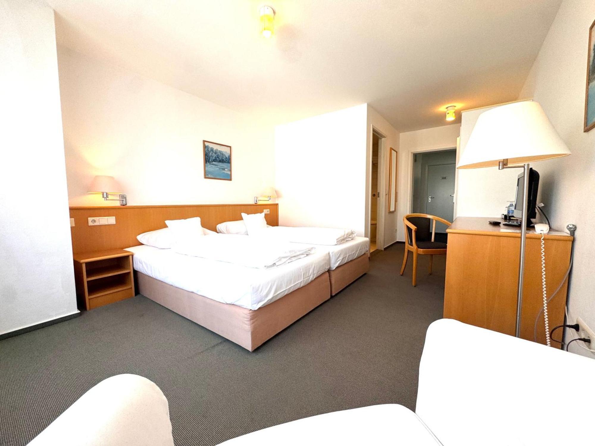 Kirchers Park & Wellnesshotel Kaiserstuhl Garni Endingen am Kaiserstuhl Εξωτερικό φωτογραφία